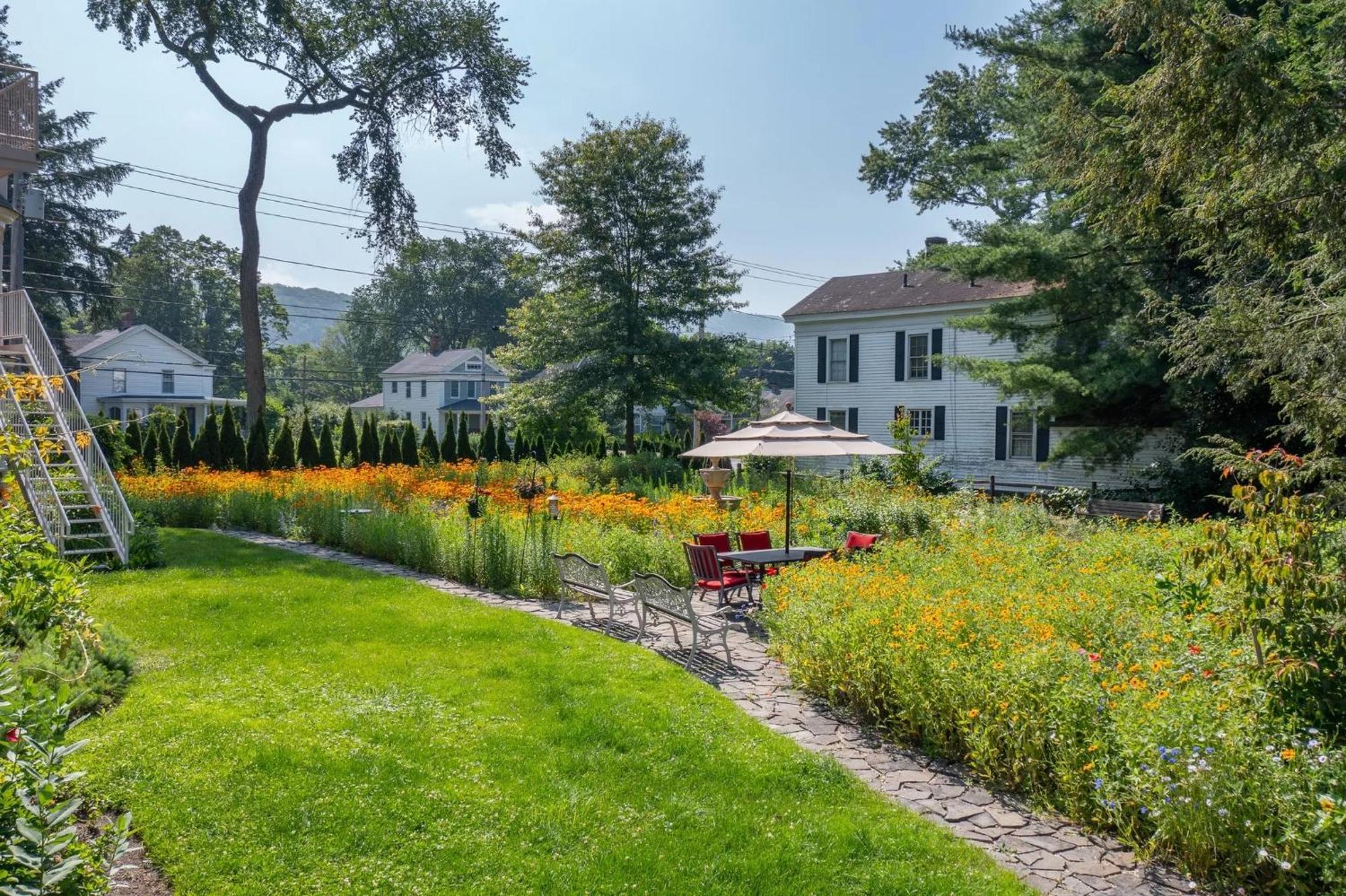 Wainwright Inn Great Barrington Buitenkant foto